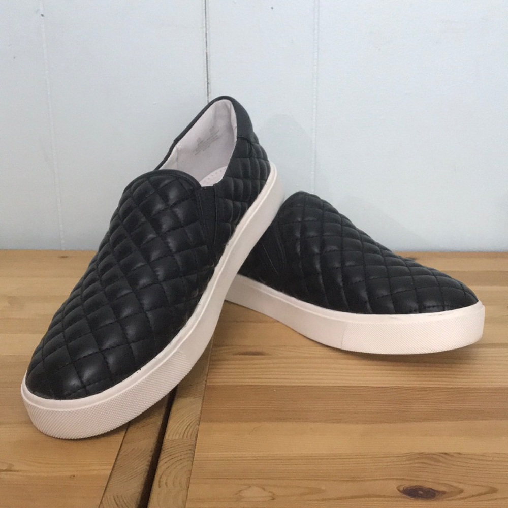 Sam Edelman Slip On Shoes Quilted Pattern SZ 9.5